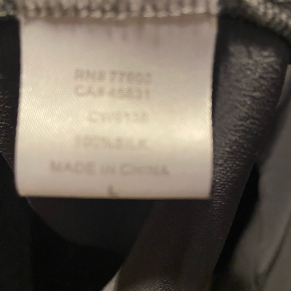 Chaser 100% silk sweatshirt. - Picture 4 of 4